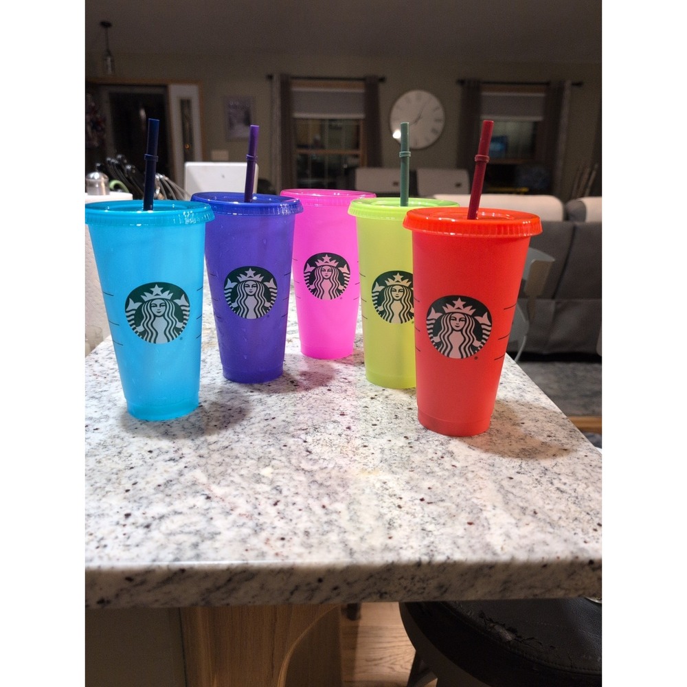 Starbucks 24oz Reusable Cold Cups Set of 5 Color Changing Cups W/ Lids & Straws